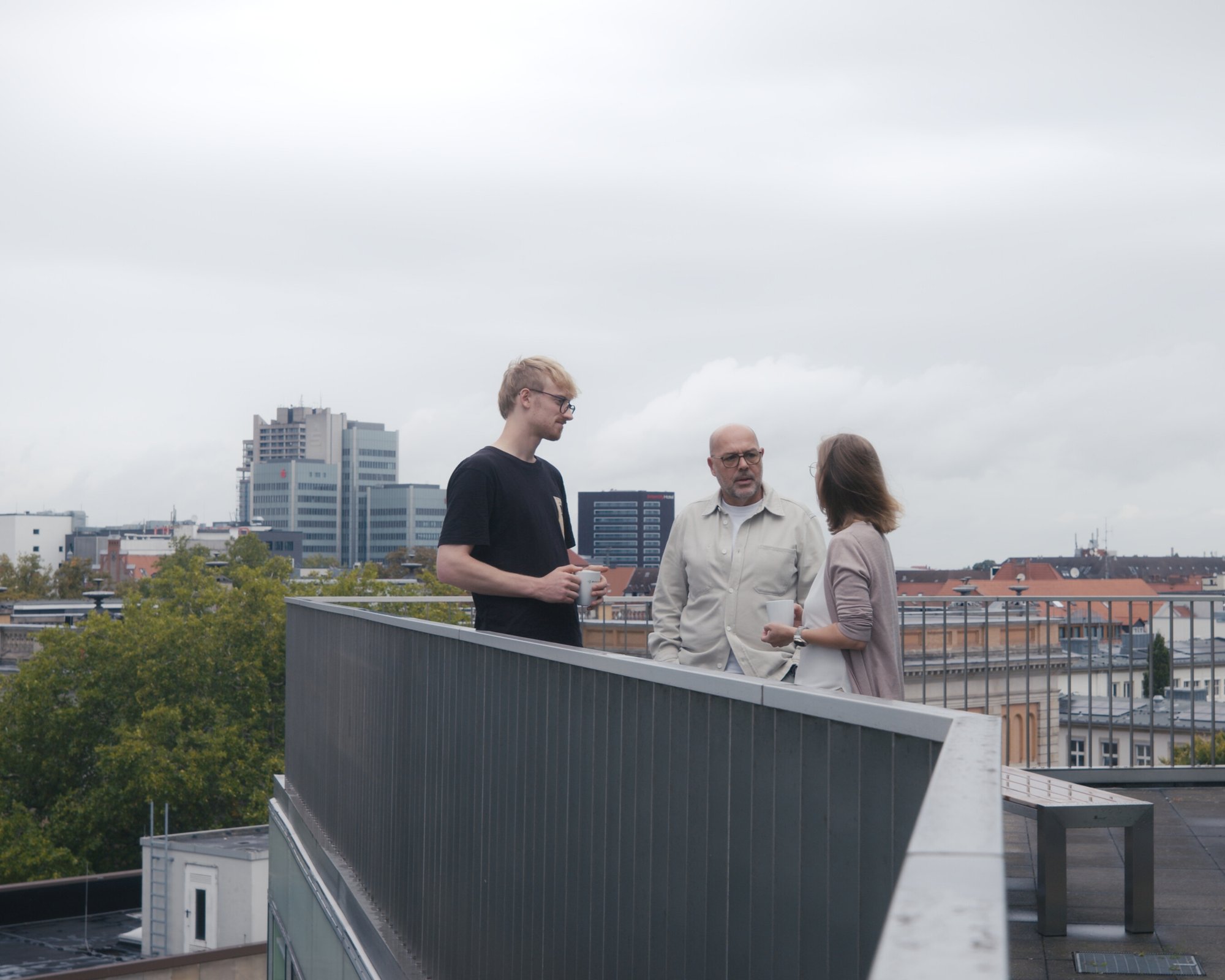 desk.ly_SuccessStory_IPSYSCON_Team